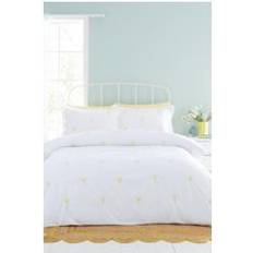 Textiles Catherine Lansfield Lorna Embroidered Daisy Duvet Cover White