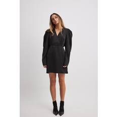 NA-KD Satin Gathered Sho - Black