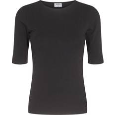 Filippa K T-shirts Filippa K Cotton Stretch Elbow Sleeve Kvinde Kortærmede T-shirts hos Magasin Black
