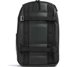 Db Backpacks Db Ramverk Backpack 21L - Black Out