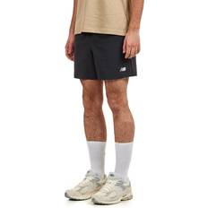 New Balance Athletics Stretch Woven Short Schwarz