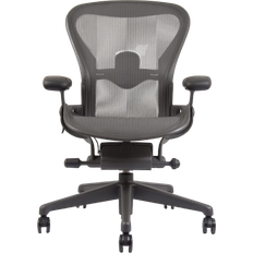 Aeron Remastered Medium Black