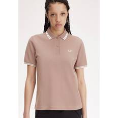 Fred Perry Damen Poloshirts Fred Perry Twin Tipped Dark Pink Polo = EUR