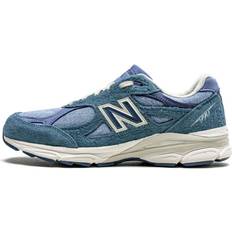 New Balance 990v3 MiUSA Levi's Denim