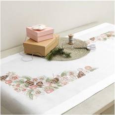 Tæpper & Skind Rico Design Stickpackung Läufer Christrosen 45x100cm