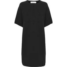 Karen by Simonsen Kjoler Karen by Simonsen Doddiekb Knit Dress Kvinde Korte Kjoler hos Magasin Meteorite