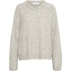 Karen by Simonsen Kleding Karen by Simonsen Denikb Oversize Oneck Kvinde Sweaters hos Magasin Opal Gray Melange