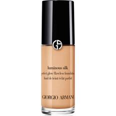 Cosmetics Giorgio Armani Beauty Luminous Silk Natural Glow Foundation, Travel Size LIGHT TO MEDIUM WITH A PEACH UNDERTONE