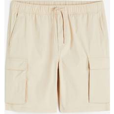 H&M Herren Bekleidung H&M Herren Cargoshorts aus Nylon Regular Fit Beige