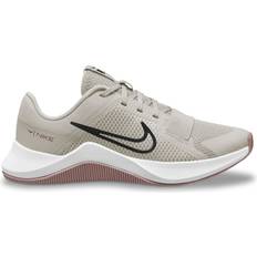 Beige - Damen Trainingsschuhe Nike MC Trainer 2 W - Light Bone/White/Smokey Mauve/Black