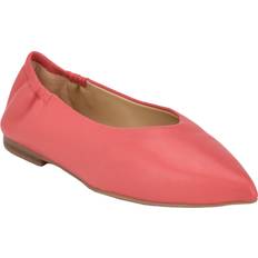 Calvin Klein Women's Saylory Pointy Toe Slip-On Dress Flats Pink Leather