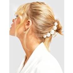 Hair Products boohoo Large Pearl Claw Clip