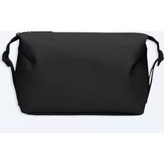 Rains black hilo weekend bag Rains HILO WEEKEND WASH BAG BLACK OS