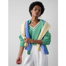 White + Warren White Warren Cashmere Varsity Ribbed V Neck Sweater in Retro Green/white