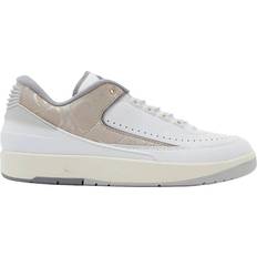 【本物保証 /関税・送料無料】Nike Air Jordan 2 Retro Low Nike Air Jordan 2 Retro Low SP (White/Sail/Light Bone/Bright