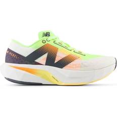 Fuelcell rebel New Balance FuelCell Rebel v4 M - White/Bleached Lime Glo/Hot Mango