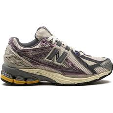 New Balance Purple Sneakers New Balance 1906R - Licorice/Moonbeam/Castlerock