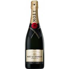 Wines Moët & Chandon Brut Imperial Chardonnay, Pinot Meunier, Pinot Noir Champagne 12% 75cl