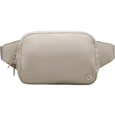 Lululemon Everywhere Belt Bag Large 2L - Raw Linen