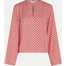 Tommy Hilfiger Viskose Bluser Tommy Hilfiger Seal Aop V-Neck Blouse - Red