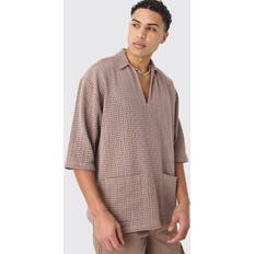 Hemden boohooMAN Open Weave Overhead V Neck Shirt - Taupe