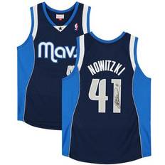 Game Jerseys Fanatics Authentic Dirk Nowitzki Navy Dallas Mavericks Autographed Mitchell & Ness 2010-11 Swingman Jersey