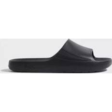 Fila 36 Tofflor & Sandaler Fila Slip-in skor Phantom OFF-CRT slide wmn Flats & Lågskor