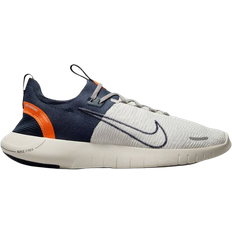 Nike free rn NIKE Free RN NN M - Light Iron Ore/Sail/Total Orange/Thunder Blue