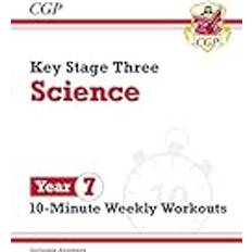 New KS3 Year 7 Science 10Minute Weekly Workouts includes answers by CGP Books (Broché)