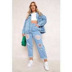 Capri Jeans boohoo Plus Distressed Ripped Mom Jeans Light Wash