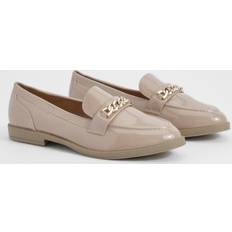 Low Shoes boohoo Wide Fit Chain Trim Patent Loafers Beige