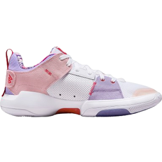 44 - Unisex Basketballschuhe Nike Jordan One Take 5 - White/Arctic Punch/Purple Pulse/University Red