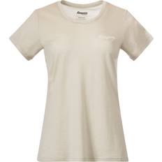 Damen - Straight Oberteile Bergans of Norway Rabot Emblem Wool T-Shirt - Beige