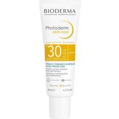 Solbeskyttelse & Selvbruning Bioderma Photoderm AKN Mat SPF30 PA+++ 40ml