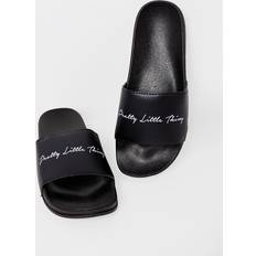 PrettyLittleThing Black Slogan Sliders, Black