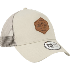 New Era Accessoires New Era Patch Stone A-Frame Trucker Cap - Cream