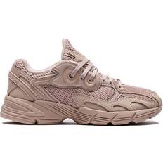 Adidas Astir W - Wonder Taupe/Wonder Quartz