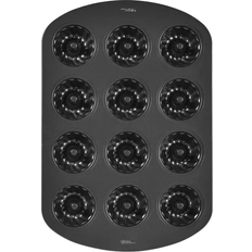 Wilton Sheet Pans Wilton Mini Fluted Tube Pan Muffin Tray 41.9x28.4 cm