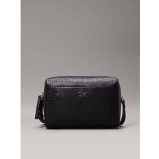 Calvin Klein Skuldervesker Calvin Klein CK Daily Camera Bag - Svart