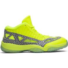 Nike Air Jordan 11 Retro Low IE M - Volt/Cement Grey