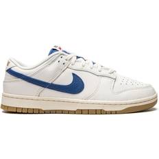 Nike dunk low unisex NIKE Dunk Low SE - Sail/Dark Marina Blue/University Red