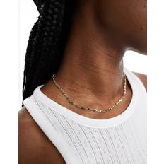 Pieces Halsband Pieces Guldfärgat Halsband Med Hjärtan