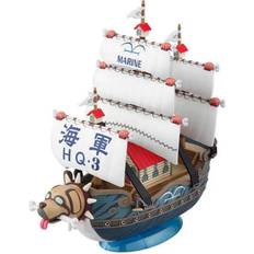 Bandai One Piece Grand Ship Collection Garps