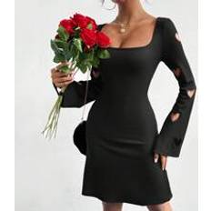 Shein Korta klänningar Shein Casual Heart Shape Cut Out Square Neckline Dress For Valentine's Day