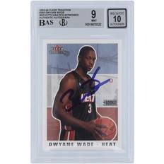 Fleer Dwyane Wade Miami Heat Autographed 2003-04 Tradition #265 Beckett Fanatics Witnessed Authenticated 9/10 Rookie Card