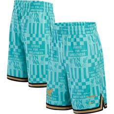Nike Liverpool Lebron Shorts 2024 2025 Juniors