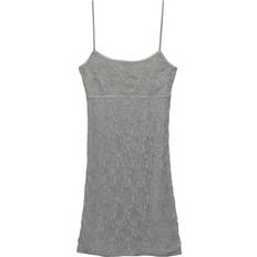 Pull&Bear Tøj Pull&Bear Grå minikjole med stropper blondestof