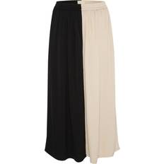 Soaked in Luxury Skirts Soaked in Luxury Cevina Skirt Black & White