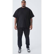 Housut boohooMAN Plus Oversized T-shirt and Taper Jogger Set - Black