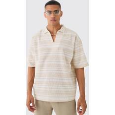 Hemden boohooMAN Overhead V Neck Woven Stripe Shirt - Tan